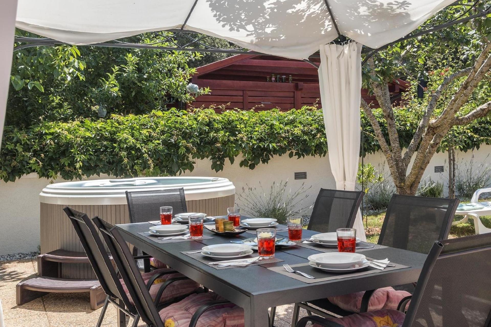 Ferienhaus Fuer 6 Personen Ca 75 Qm In Banjole, Istrien Istrische Riviera Luaran gambar